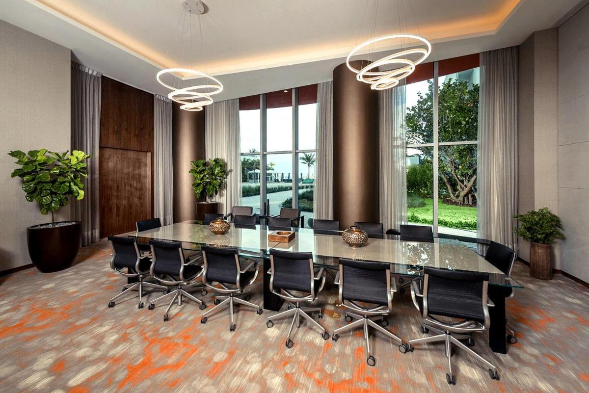 Beachfront Condo With Mesmerizing Views Голливуд Экстерьер фото