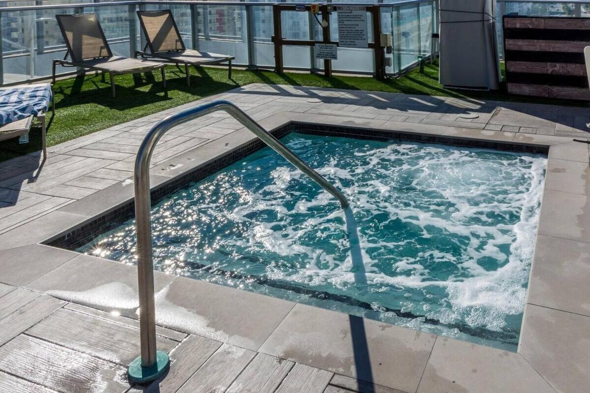 Beachfront Condo With Mesmerizing Views Голливуд Экстерьер фото