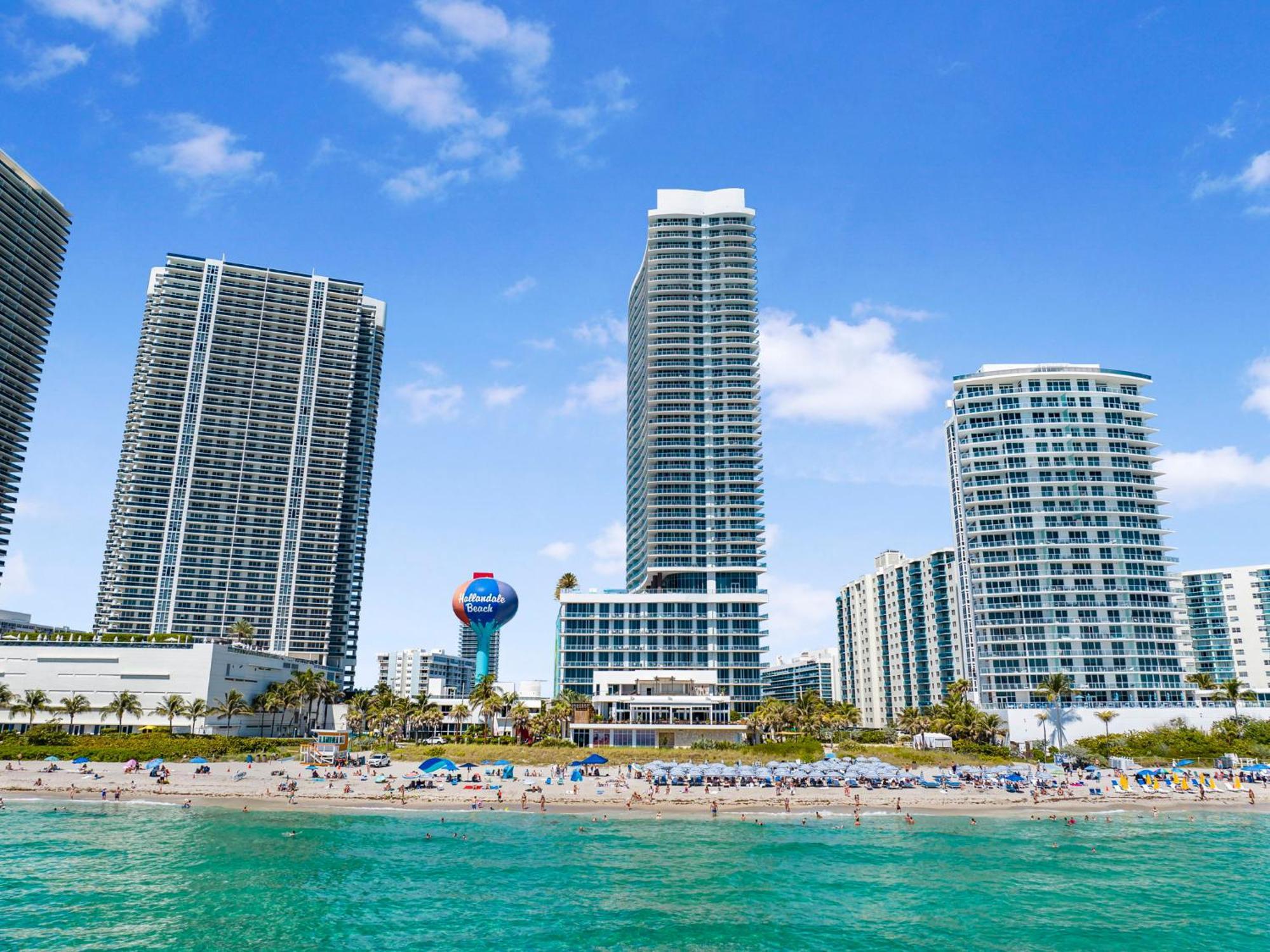 Beachfront Condo With Mesmerizing Views Голливуд Экстерьер фото
